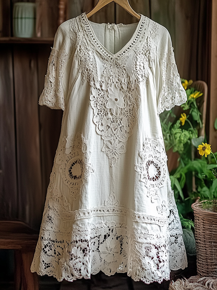 Bella® | Embroidered Linen Smock Dress