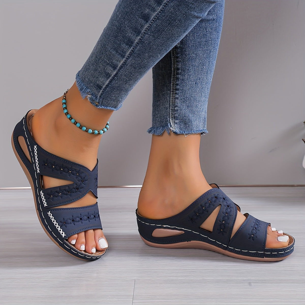Alyssa® | Orthopedic sandals with non-slip protection